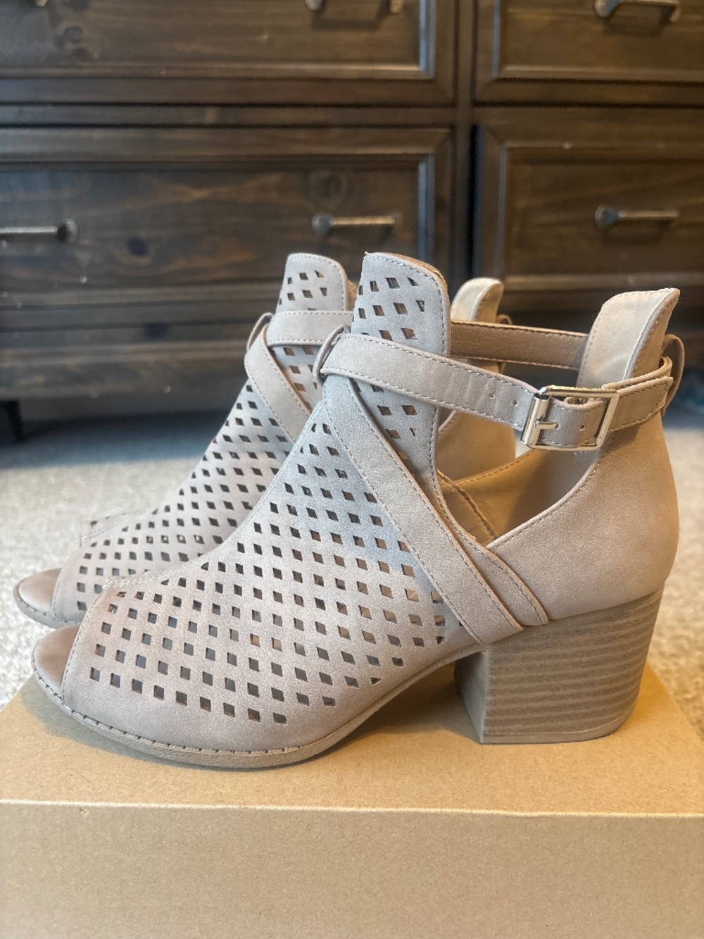 Women’s open toe booties